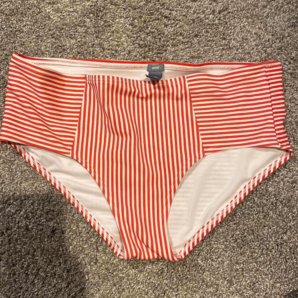 Swimsuit bottoms